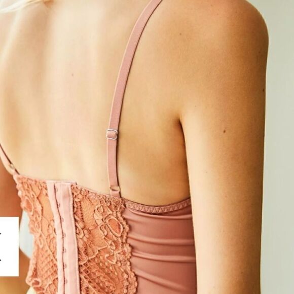 NEW Urban Outfitters BDG Lace and Satin Corset Crop Top Sz Small NWOT - Picture 7 of 11